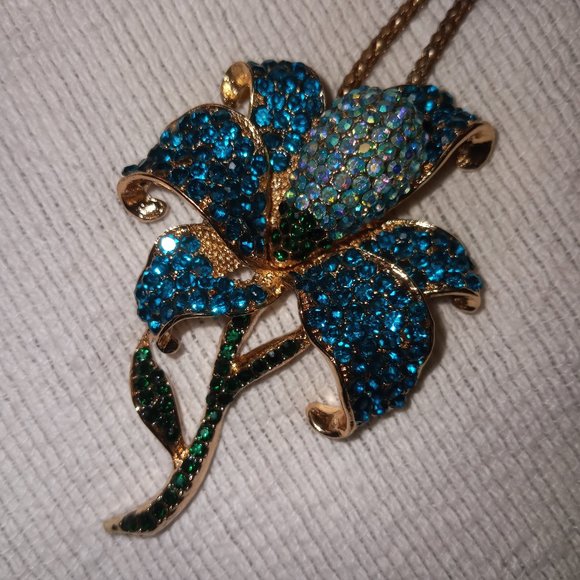 Betsey Johnson Jewelry - Lotus Long Necklace (new)